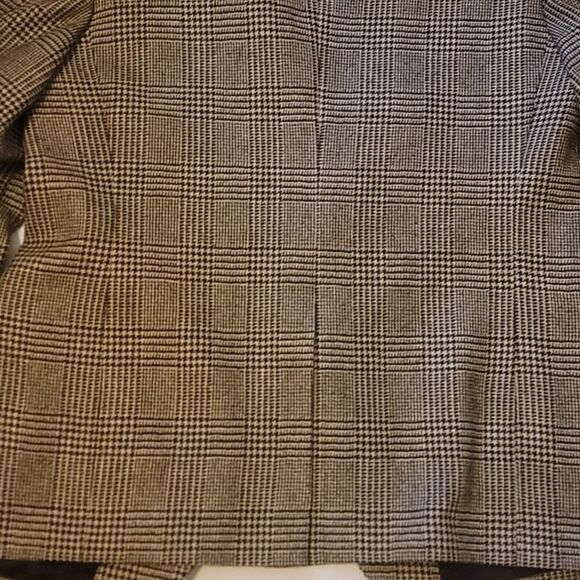 Burberry's vintage plaid blazer - Picture 15 of 16